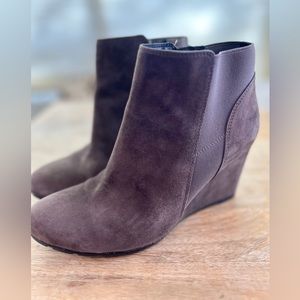 Clarks Artisan Ankle Boots Brown Size 7.5